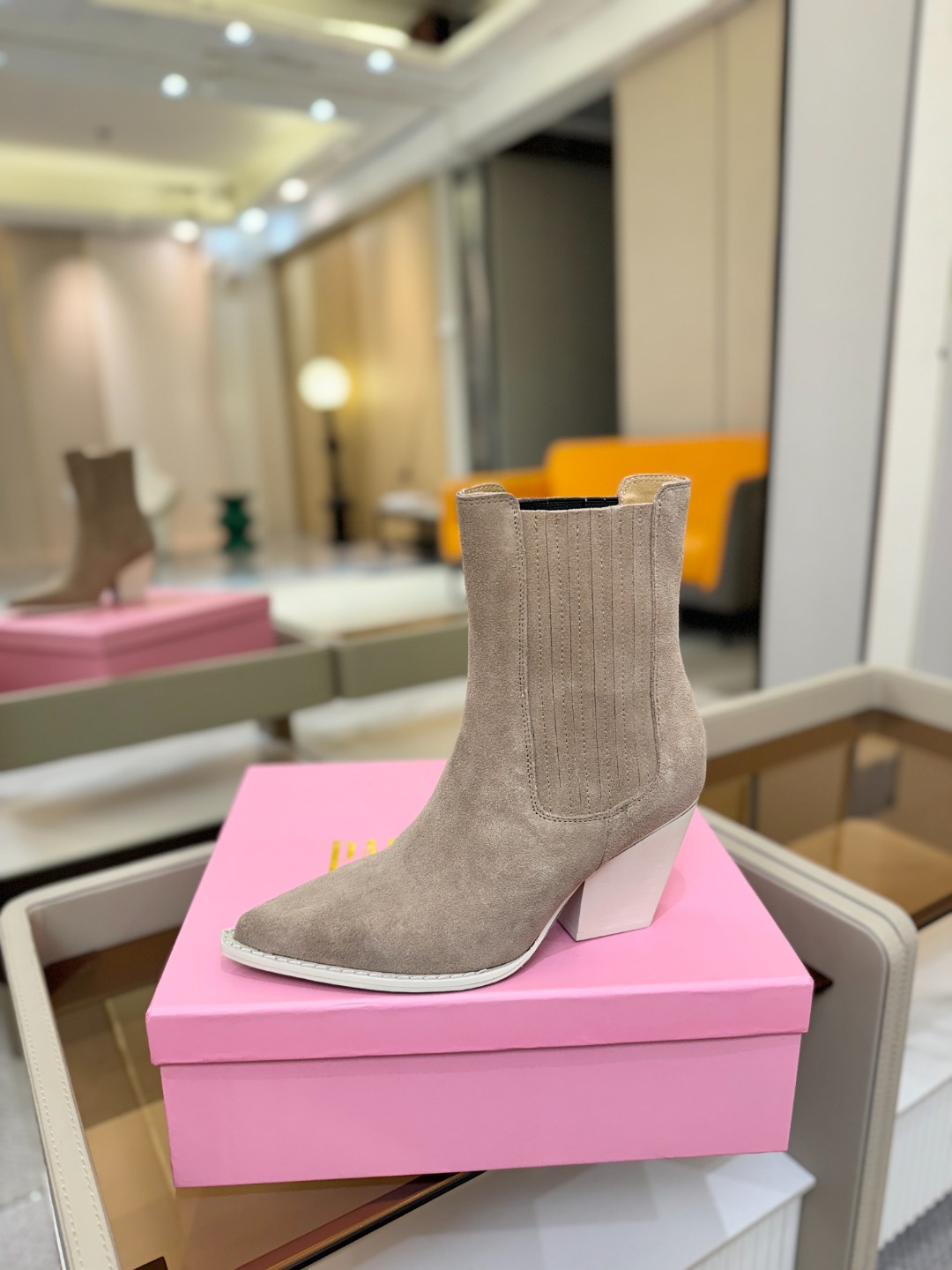 𝙋𝙖𝙧𝙞𝙨 𝙏𝙚𝙭𝙖𝙨 德州巴黎 Paris Texas ❷⓿❷❷ 𝙁𝙒 西部短战靴 ♡优雅风格，创造不