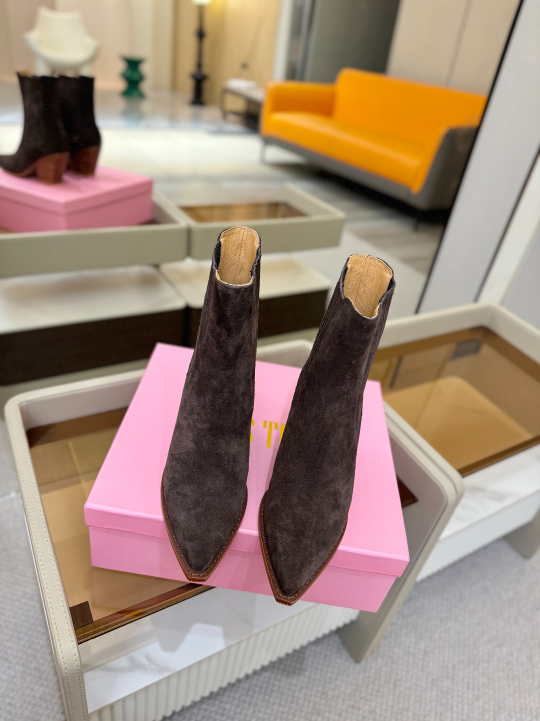 𝙋𝙖𝙧𝙞𝙨 𝙏𝙚𝙭𝙖𝙨 德州巴黎 Paris Texas ❷⓿❷❷ 𝙁𝙒 西部短战靴 ♡优雅风格，创造不