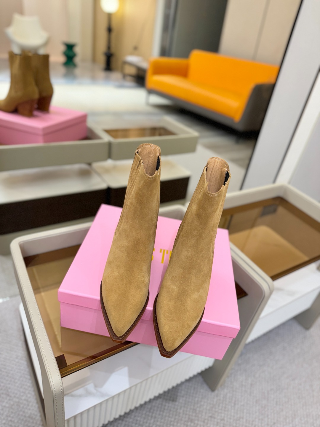 𝙋𝙖𝙧𝙞𝙨 𝙏𝙚𝙭𝙖𝙨 德州巴黎 Paris Texas ❷⓿❷❷ 𝙁𝙒 西部短战靴 ♡优雅风格，创造不