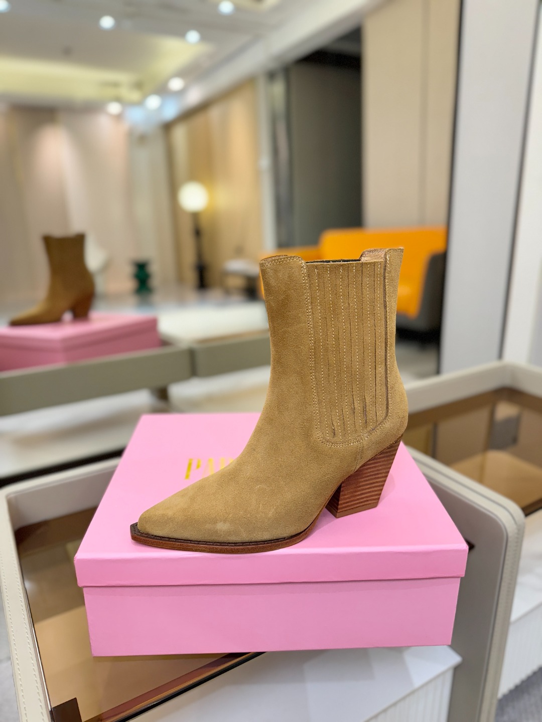 𝙋𝙖𝙧𝙞𝙨 𝙏𝙚𝙭𝙖𝙨 德州巴黎 Paris Texas ❷⓿❷❷ 𝙁𝙒 西部短战靴 ♡优雅风格，创造不