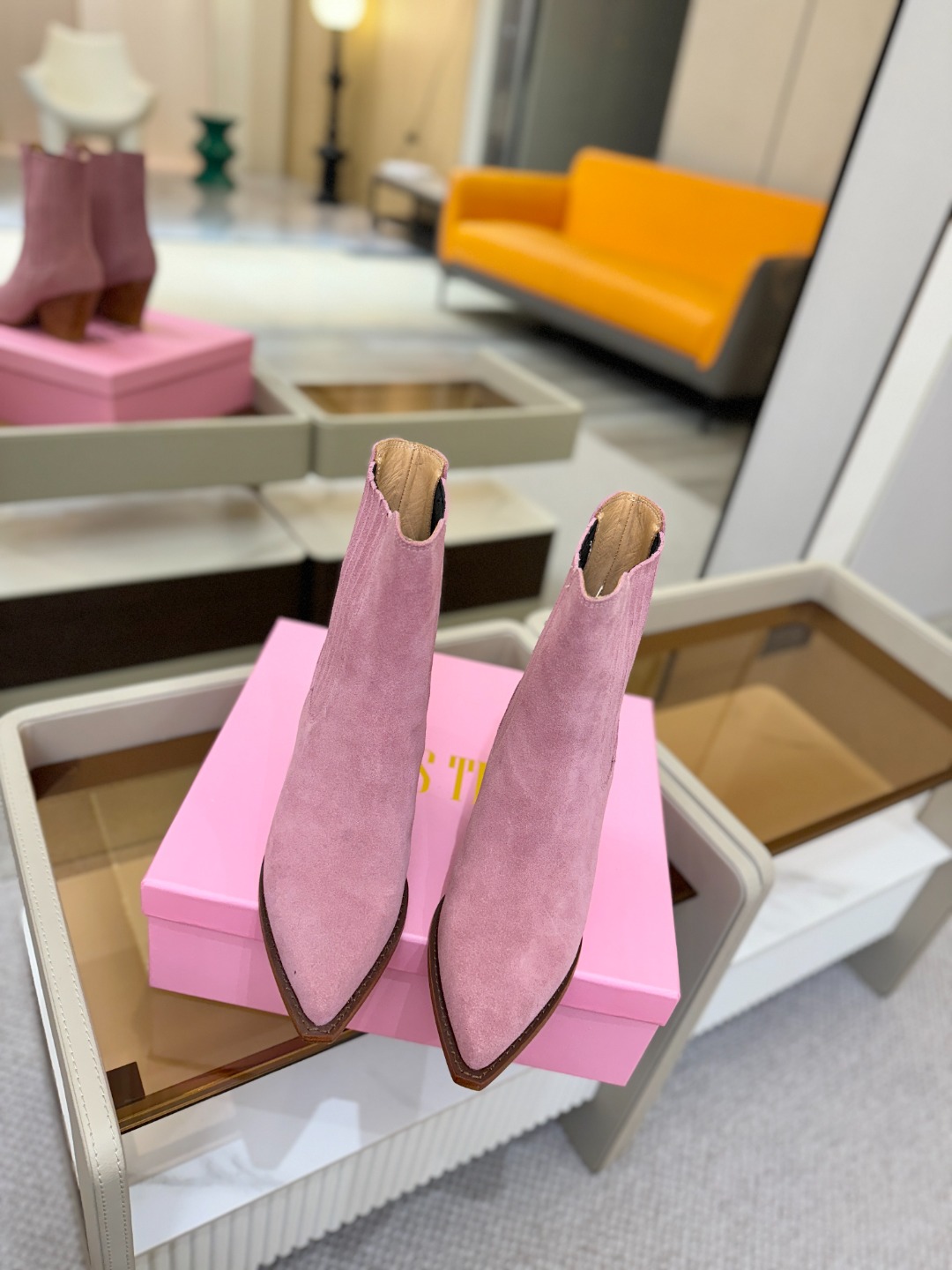 𝙋𝙖𝙧𝙞𝙨 𝙏𝙚𝙭𝙖𝙨 德州巴黎 Paris Texas ❷⓿❷❷ 𝙁𝙒 西部短战靴 ♡优雅风格，创造不