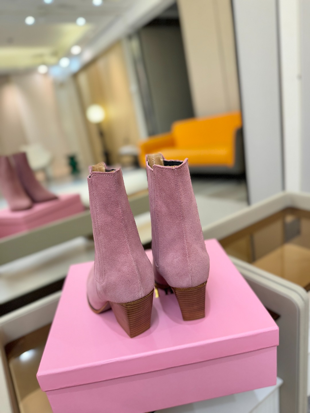 𝙋𝙖𝙧𝙞𝙨 𝙏𝙚𝙭𝙖𝙨 德州巴黎 Paris Texas ❷⓿❷❷ 𝙁𝙒 西部短战靴 ♡优雅风格，创造不