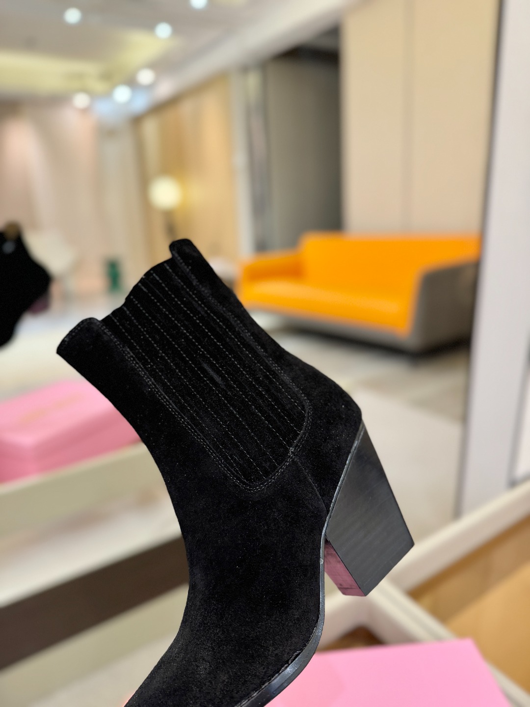 𝙋𝙖𝙧𝙞𝙨 𝙏𝙚𝙭𝙖𝙨 德州巴黎 Paris Texas ❷⓿❷❷ 𝙁𝙒 西部短战靴 ♡优雅风格，创造不