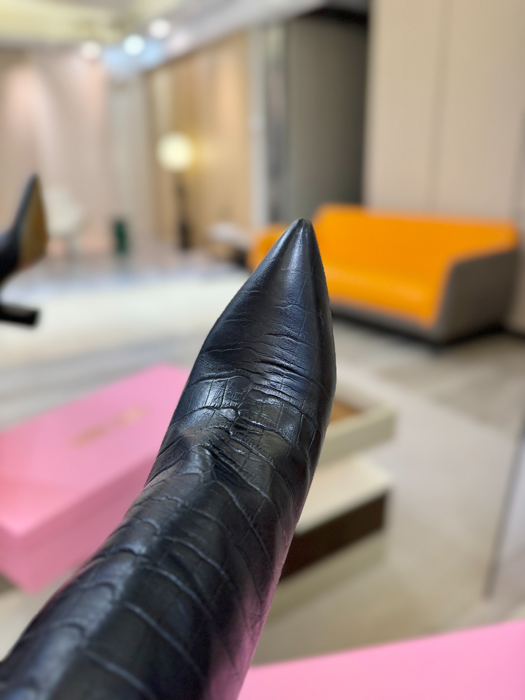 𝙋𝙖𝙧𝙞𝙨 𝙏𝙚𝙭𝙖𝙨 德州巴黎 Paris Texas 鳄鱼纹粗跟长靴 ♡优雅风格，创造不一样的感觉！