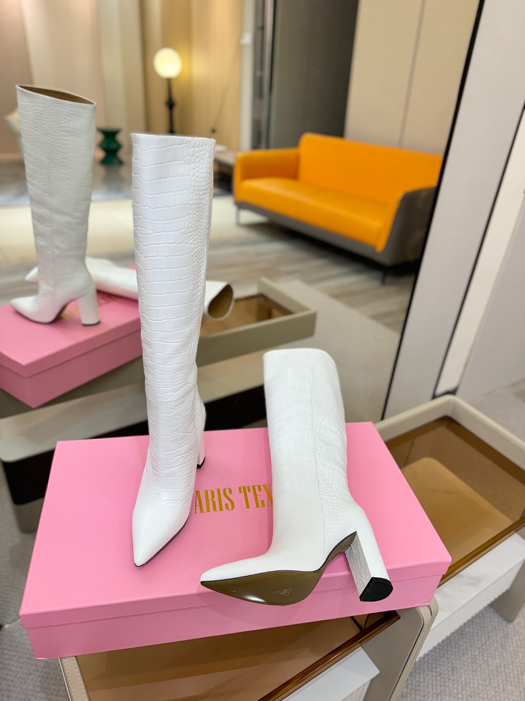 𝙋𝙖𝙧𝙞𝙨 𝙏𝙚𝙭𝙖𝙨 德州巴黎 Paris Texas 鳄鱼纹粗跟长靴 ♡优雅风格，创造不一样的感觉！