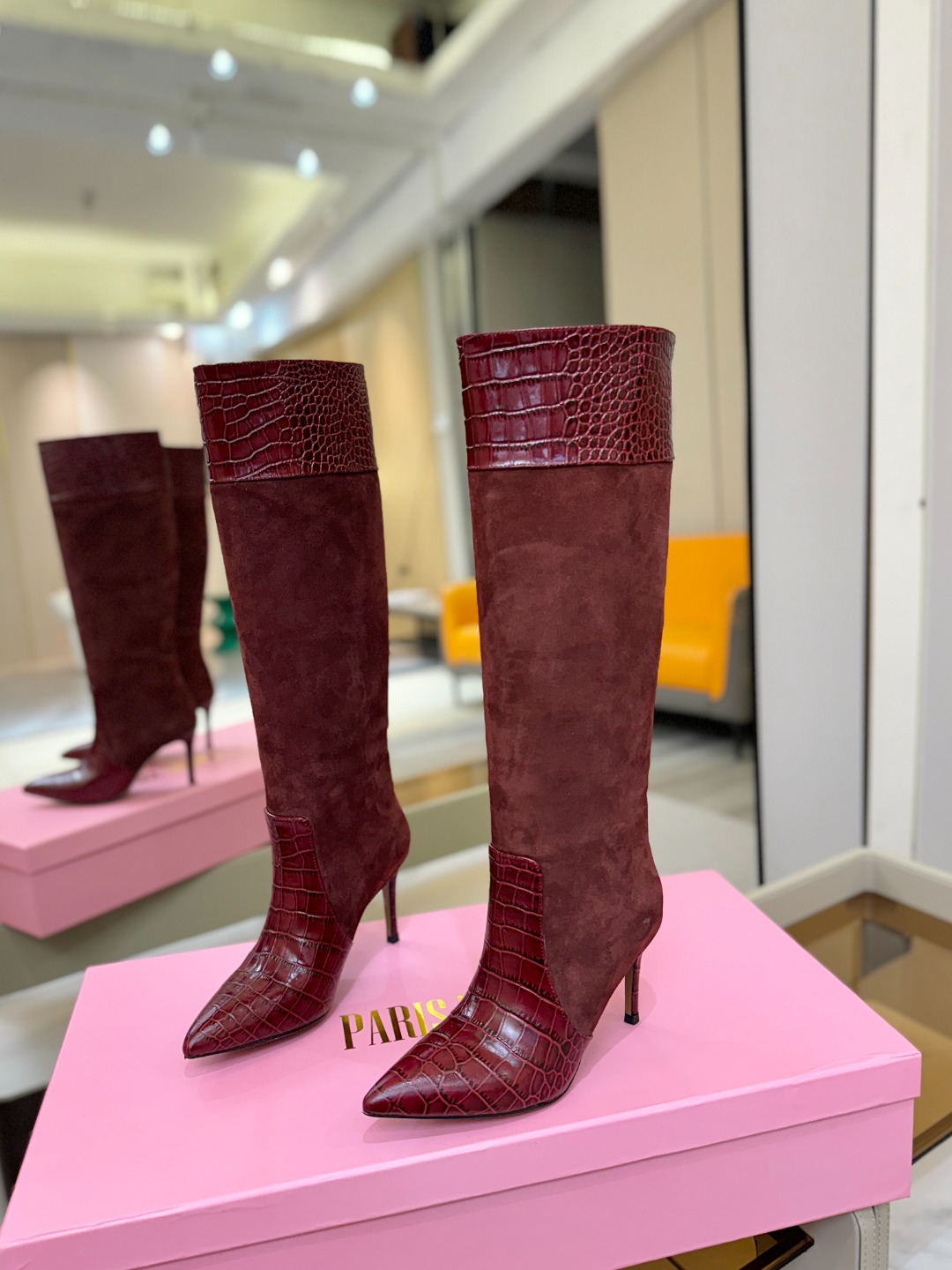 𝙋𝙖𝙧𝙞𝙨 𝙏𝙚𝙭𝙖𝙨 德州巴黎 Paris Texas 鳄鱼纹细跟长靴 ♡优雅风格，创造不一样的感觉！