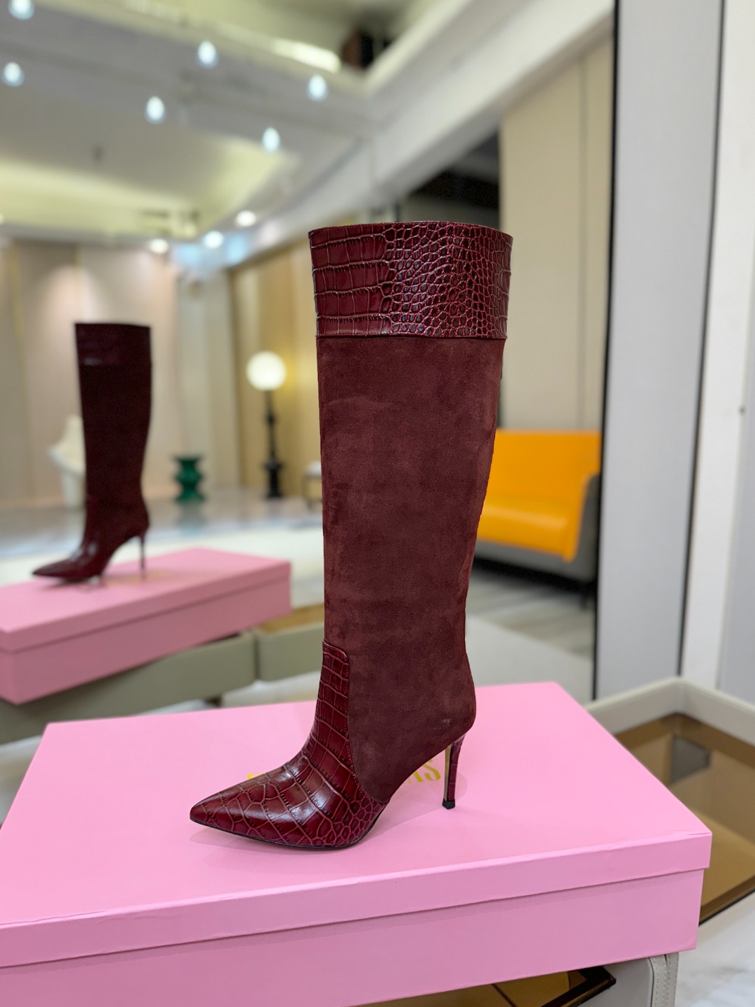 𝙋𝙖𝙧𝙞𝙨 𝙏𝙚𝙭𝙖𝙨 德州巴黎 Paris Texas 鳄鱼纹细跟长靴 ♡优雅风格，创造不一样的感觉！