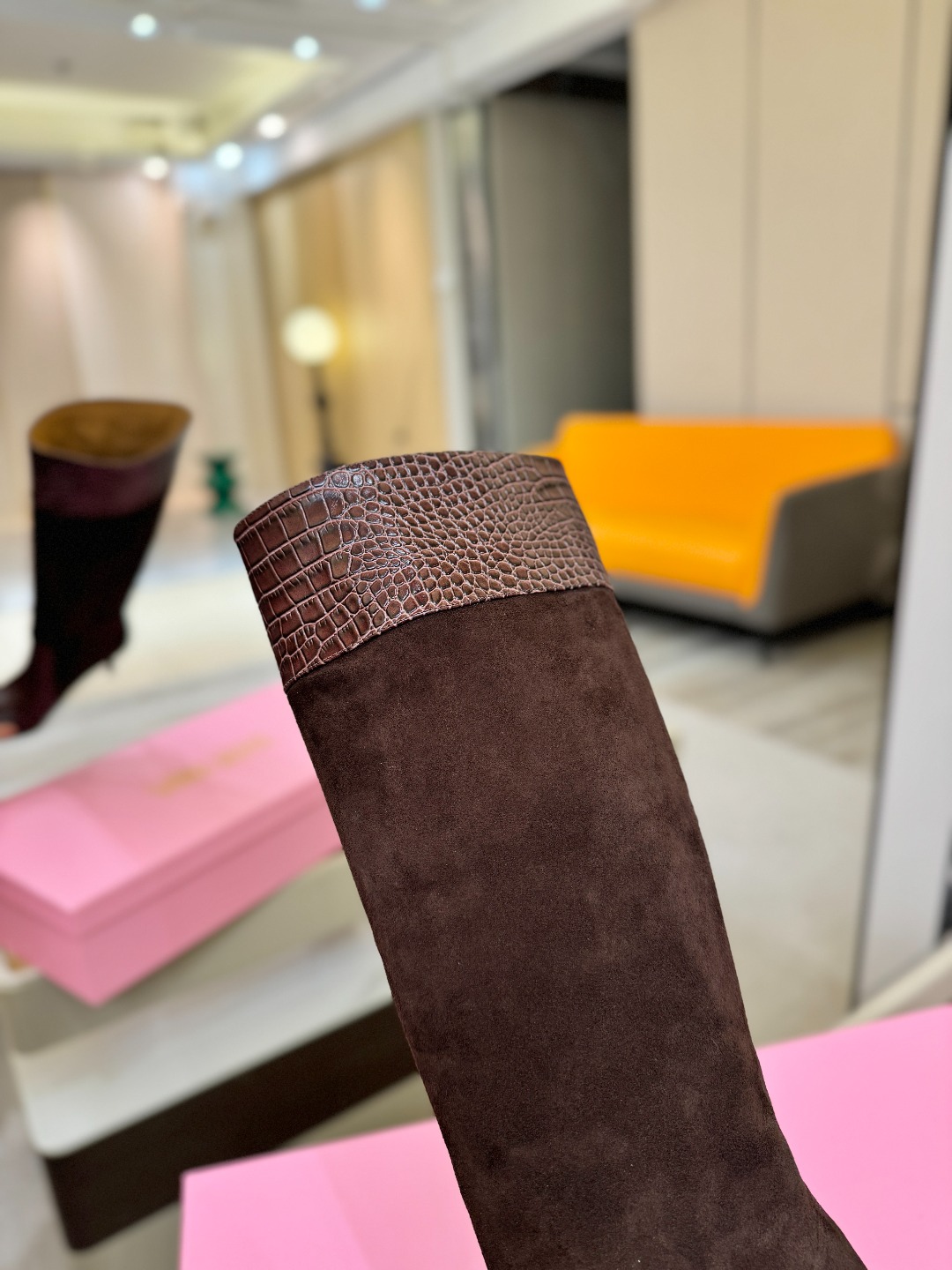 𝙋𝙖𝙧𝙞𝙨 𝙏𝙚𝙭𝙖𝙨 德州巴黎 Paris Texas 鳄鱼纹细跟长靴 ♡优雅风格，创造不一样的感觉！