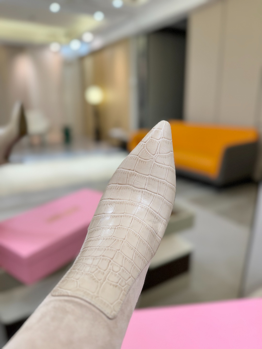 𝙋𝙖𝙧𝙞𝙨 𝙏𝙚𝙭𝙖𝙨 德州巴黎 Paris Texas 鳄鱼纹细跟长靴 ♡优雅风格，创造不一样的感觉！