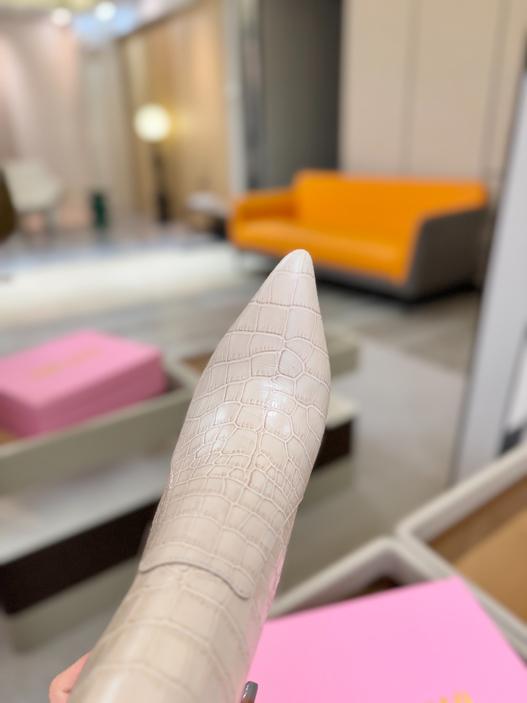 𝙋𝙖𝙧𝙞𝙨 𝙏𝙚𝙭𝙖𝙨 德州巴黎 Paris Texas 鳄鱼纹细跟短靴 ♡优雅风格，创造不一样的感觉！