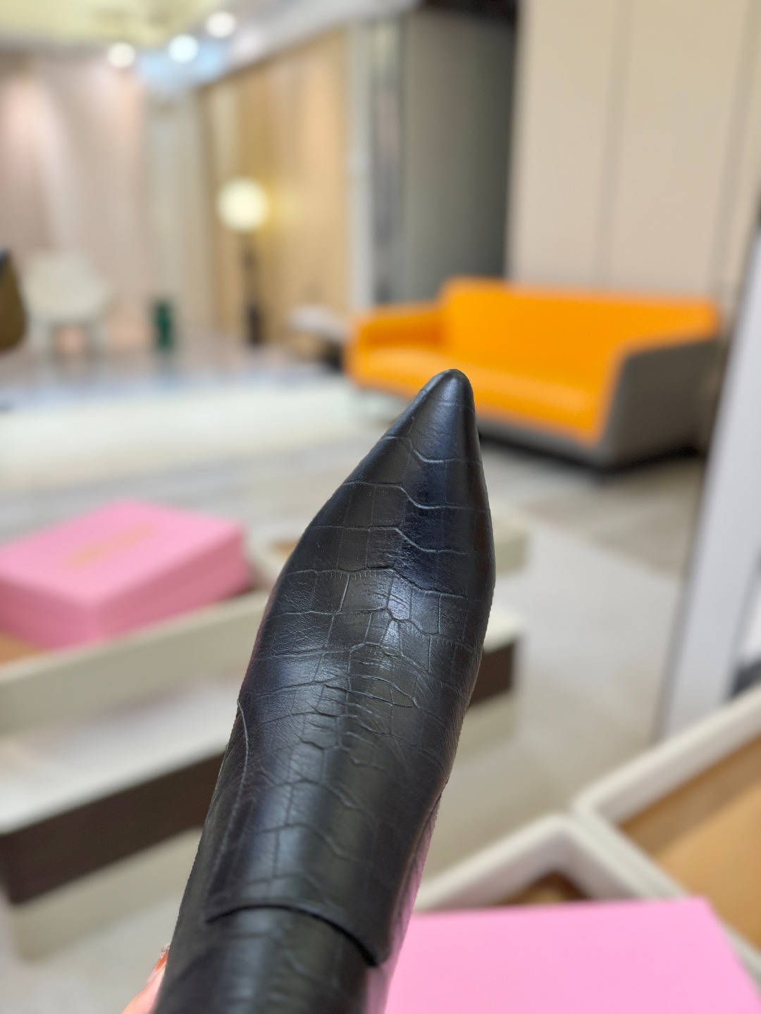 𝙋𝙖𝙧𝙞𝙨 𝙏𝙚𝙭𝙖𝙨 德州巴黎 Paris Texas 鳄鱼纹细跟短靴 ♡优雅风格，创造不一样的感觉！