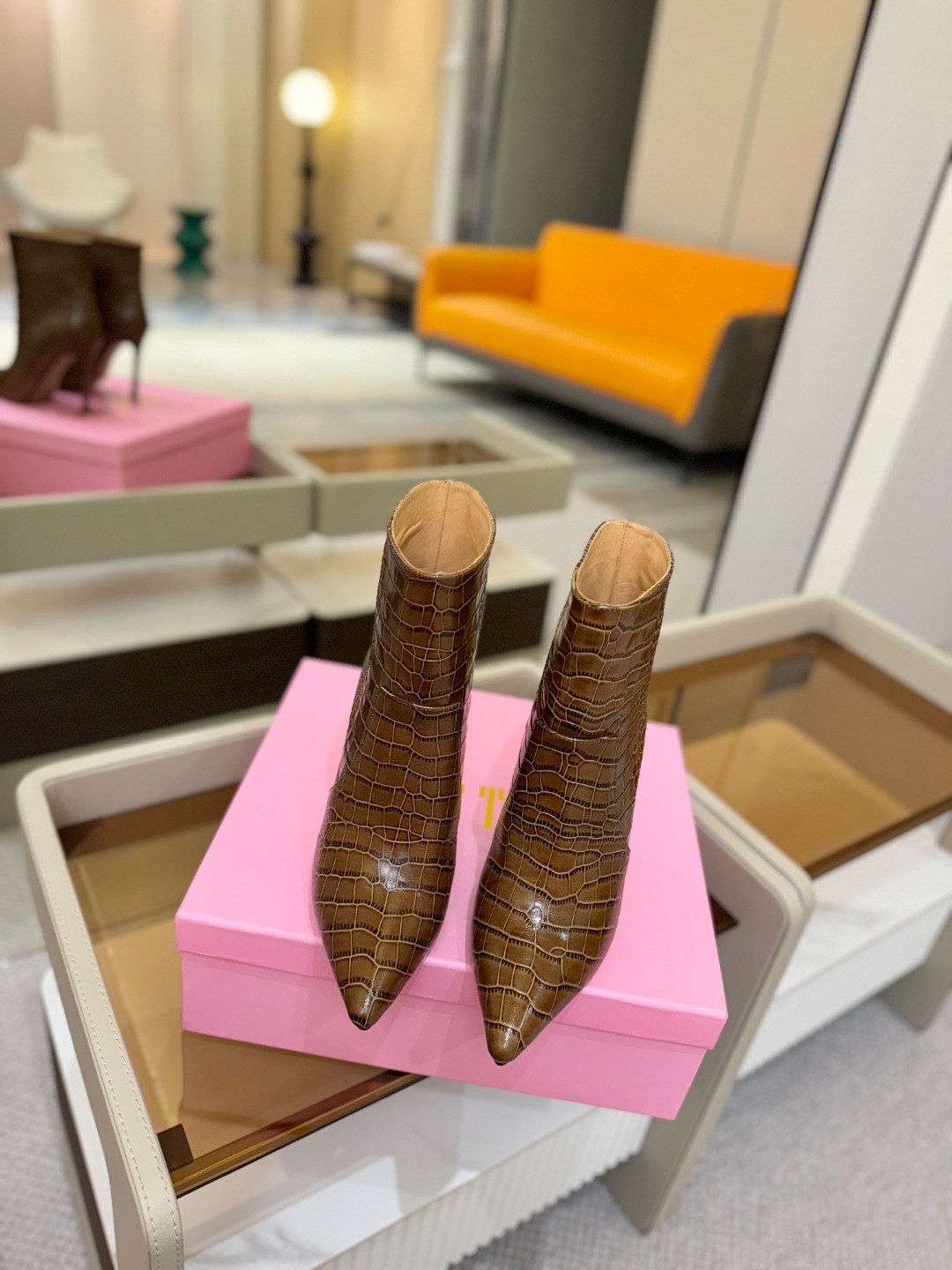 𝙋𝙖𝙧𝙞𝙨 𝙏𝙚𝙭𝙖𝙨 德州巴黎 Paris Texas 鳄鱼纹细跟短靴 ♡优雅风格，创造不一样的感觉！