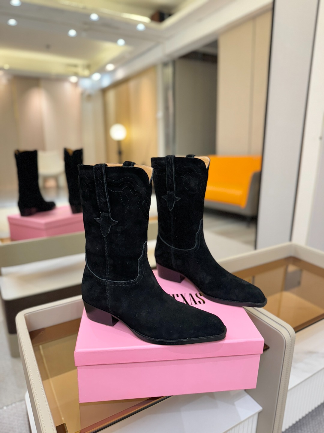 𝙋𝙖𝙧𝙞𝙨 𝙏𝙚𝙭𝙖𝙨 德州巴黎 Paris Texas 西部短战靴 ♡优雅风格，创造不一样的感觉！♡ 