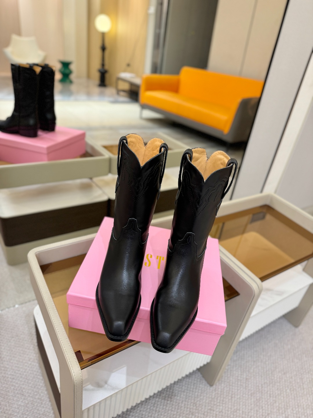 𝙋𝙖𝙧𝙞𝙨 𝙏𝙚𝙭𝙖𝙨 德州巴黎 Paris Texas 西部短战靴 ♡优雅风格，创造不一样的感觉！♡ 