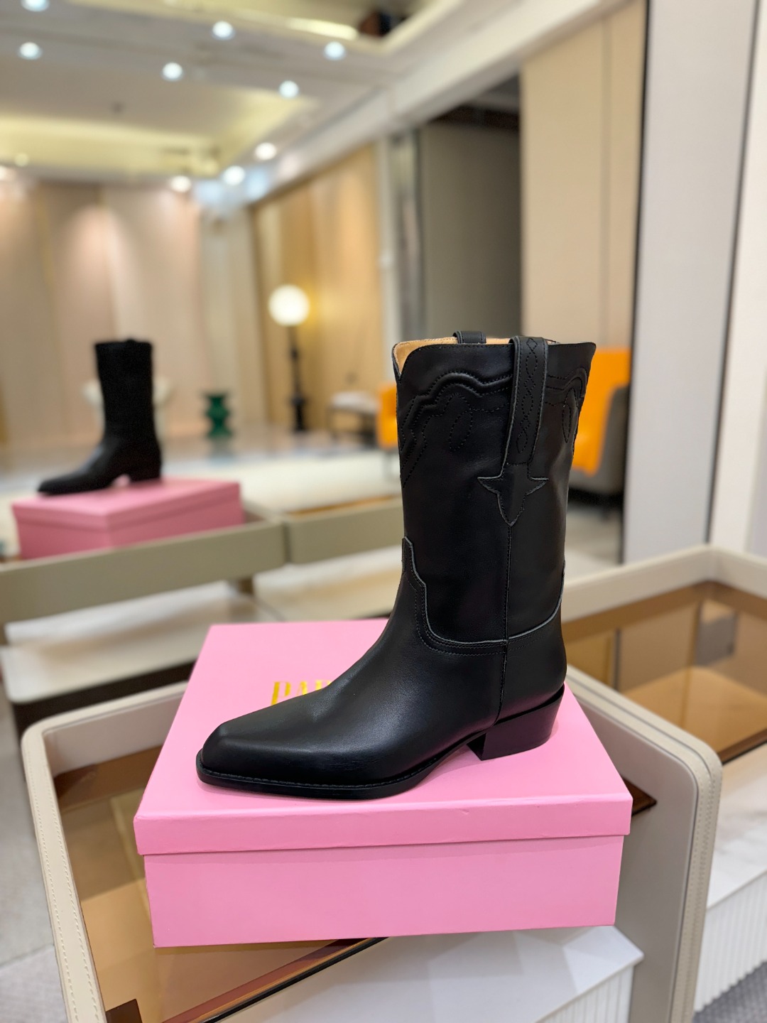 𝙋𝙖𝙧𝙞𝙨 𝙏𝙚𝙭𝙖𝙨 德州巴黎 Paris Texas 西部短战靴 ♡优雅风格，创造不一样的感觉！♡ 