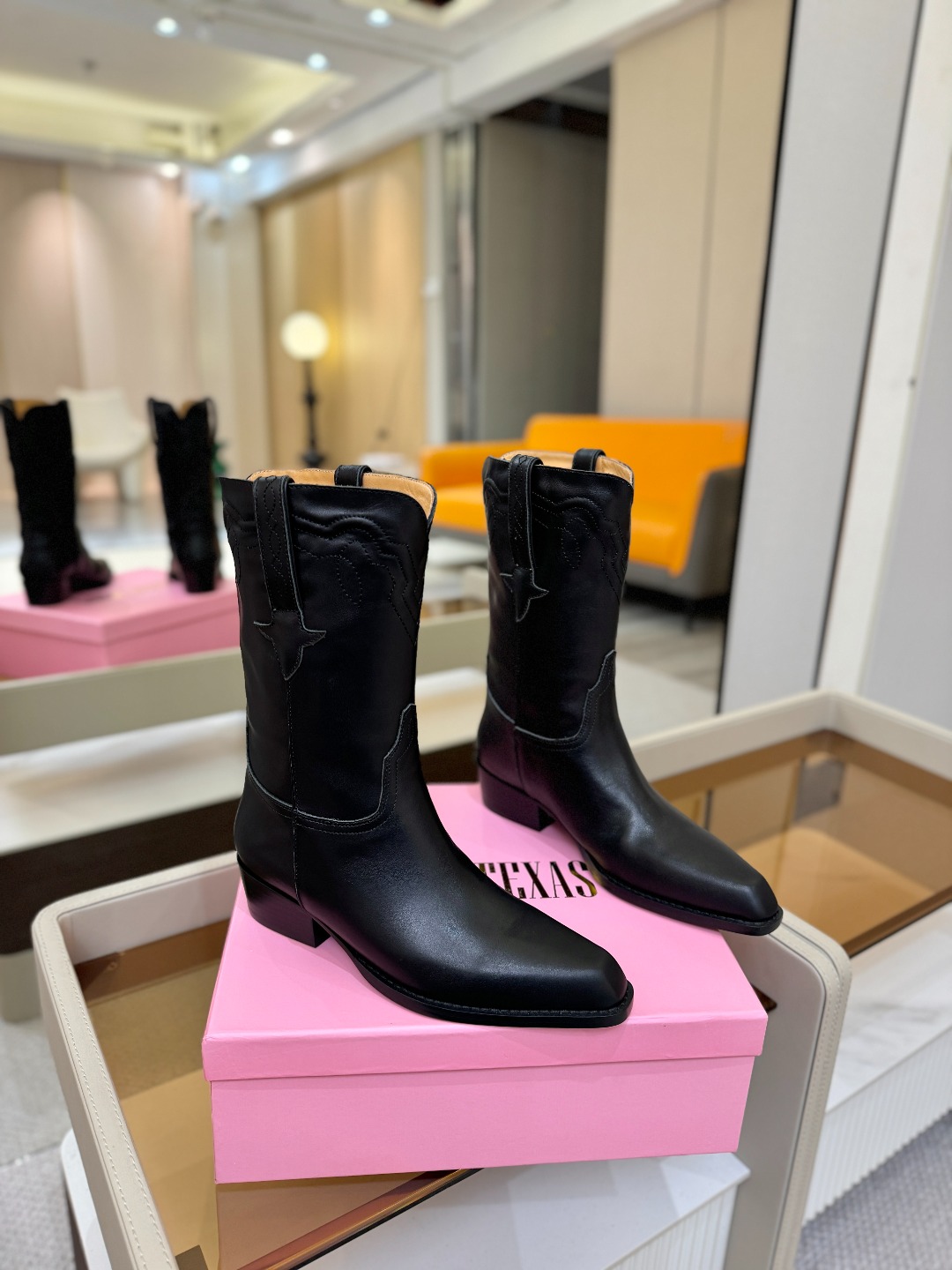 𝙋𝙖𝙧𝙞𝙨 𝙏𝙚𝙭𝙖𝙨 德州巴黎 Paris Texas 西部短战靴 ♡优雅风格，创造不一样的感觉！♡ 