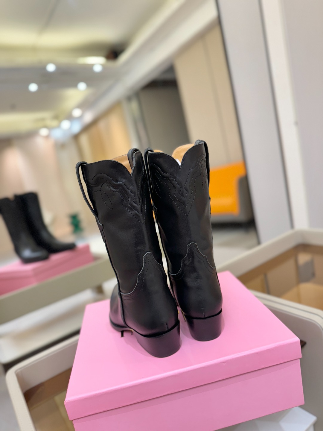 𝙋𝙖𝙧𝙞𝙨 𝙏𝙚𝙭𝙖𝙨 德州巴黎 Paris Texas 西部短战靴 ♡优雅风格，创造不一样的感觉！♡ 