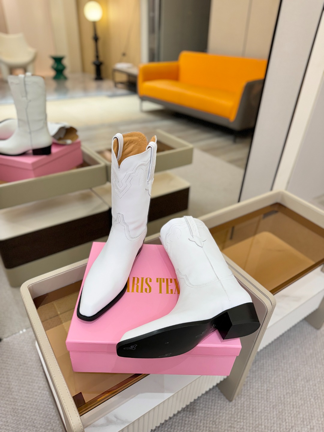 𝙋𝙖𝙧𝙞𝙨 𝙏𝙚𝙭𝙖𝙨 德州巴黎 Paris Texas 西部短战靴 ♡优雅风格，创造不一样的感觉！♡ 