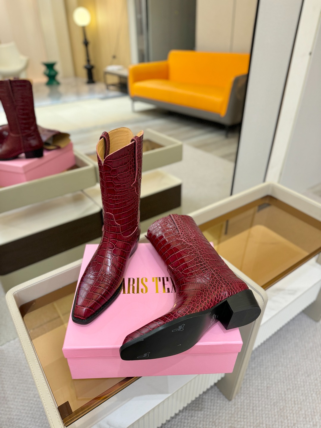 𝙋𝙖𝙧𝙞𝙨 𝙏𝙚𝙭𝙖𝙨 德州巴黎 Paris Texas 西部短战靴 ♡优雅风格，创造不一样的感觉！♡ 