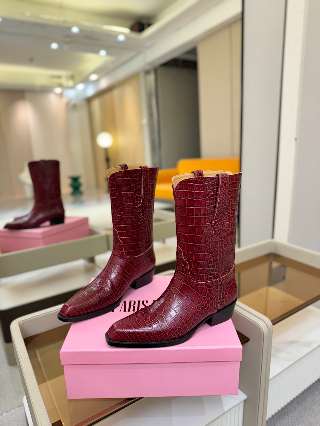 𝙋𝙖𝙧𝙞𝙨 𝙏𝙚𝙭𝙖𝙨 德州巴黎 Paris Texas 西部短战靴 ♡优雅风格，创造不一样的感觉！♡ 