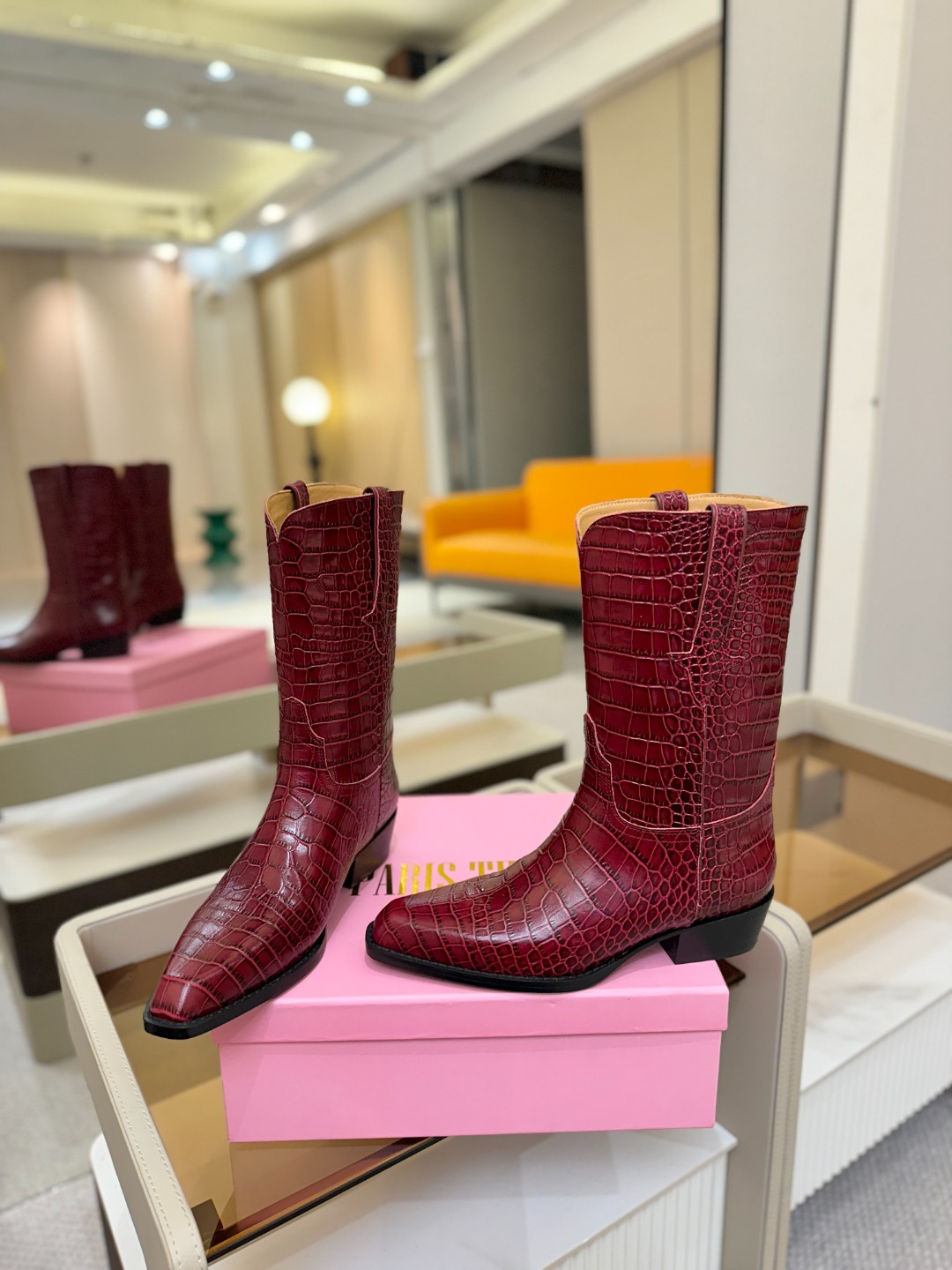 𝙋𝙖𝙧𝙞𝙨 𝙏𝙚𝙭𝙖𝙨 德州巴黎 Paris Texas 西部短战靴 ♡优雅风格，创造不一样的感觉！♡ 