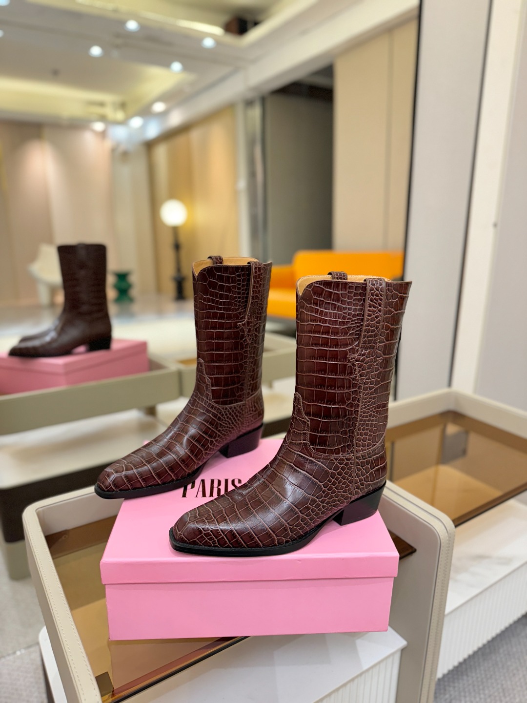 𝙋𝙖𝙧𝙞𝙨 𝙏𝙚𝙭𝙖𝙨 德州巴黎 Paris Texas 西部短战靴 ♡优雅风格，创造不一样的感觉！♡ 