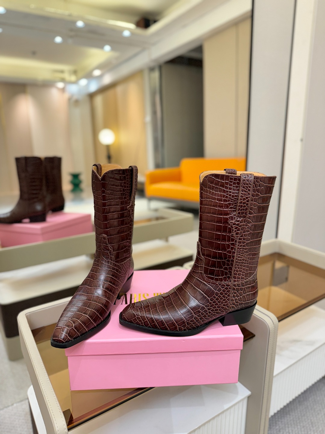 𝙋𝙖𝙧𝙞𝙨 𝙏𝙚𝙭𝙖𝙨 德州巴黎 Paris Texas 西部短战靴 ♡优雅风格，创造不一样的感觉！♡ 
