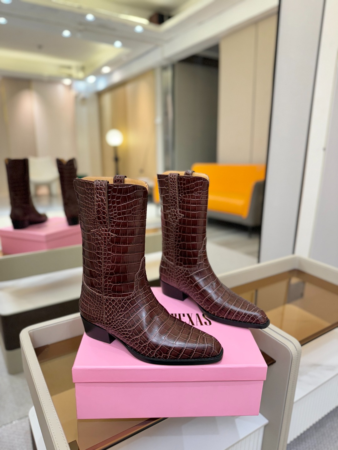 𝙋𝙖𝙧𝙞𝙨 𝙏𝙚𝙭𝙖𝙨 德州巴黎 Paris Texas 西部短战靴 ♡优雅风格，创造不一样的感觉！♡ 