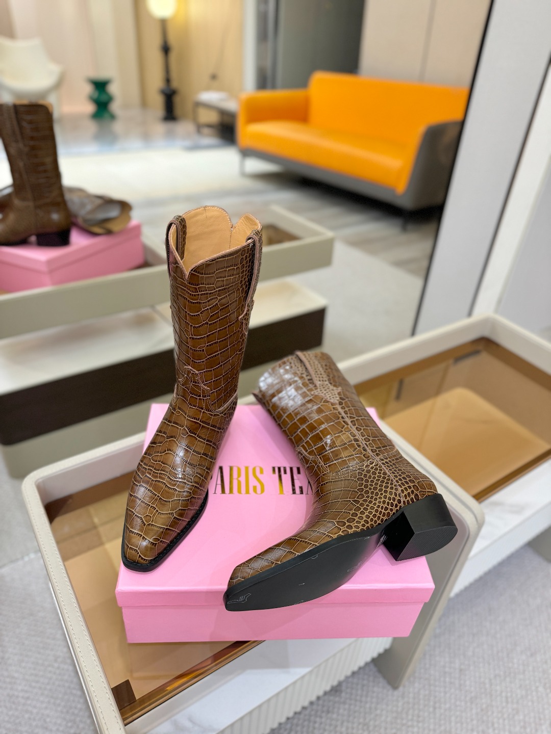 𝙋𝙖𝙧𝙞𝙨 𝙏𝙚𝙭𝙖𝙨 德州巴黎 Paris Texas 西部短战靴 ♡优雅风格，创造不一样的感觉！♡ 