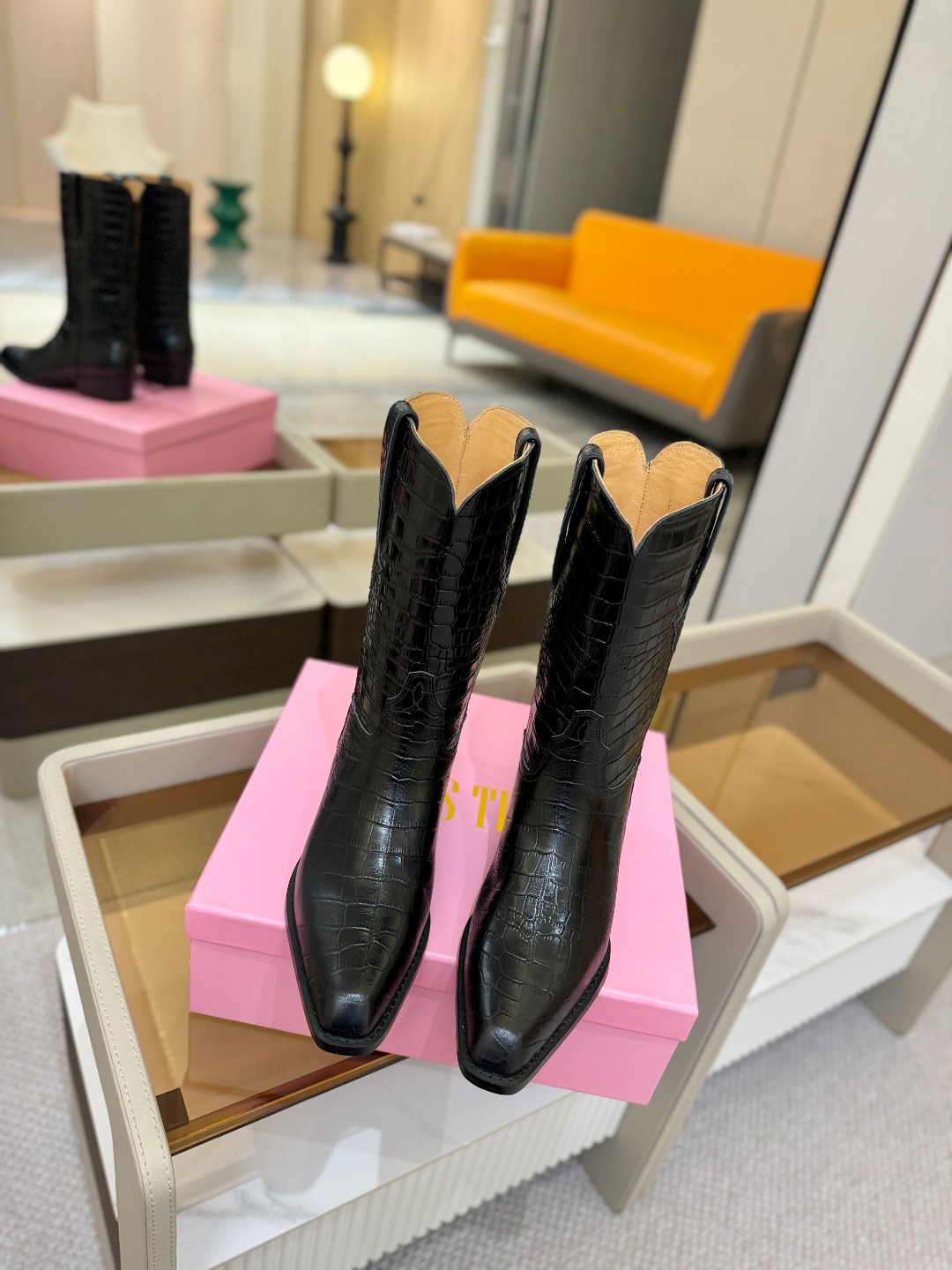 𝙋𝙖𝙧𝙞𝙨 𝙏𝙚𝙭𝙖𝙨 德州巴黎 Paris Texas 西部短战靴 ♡优雅风格，创造不一样的感觉！♡ 