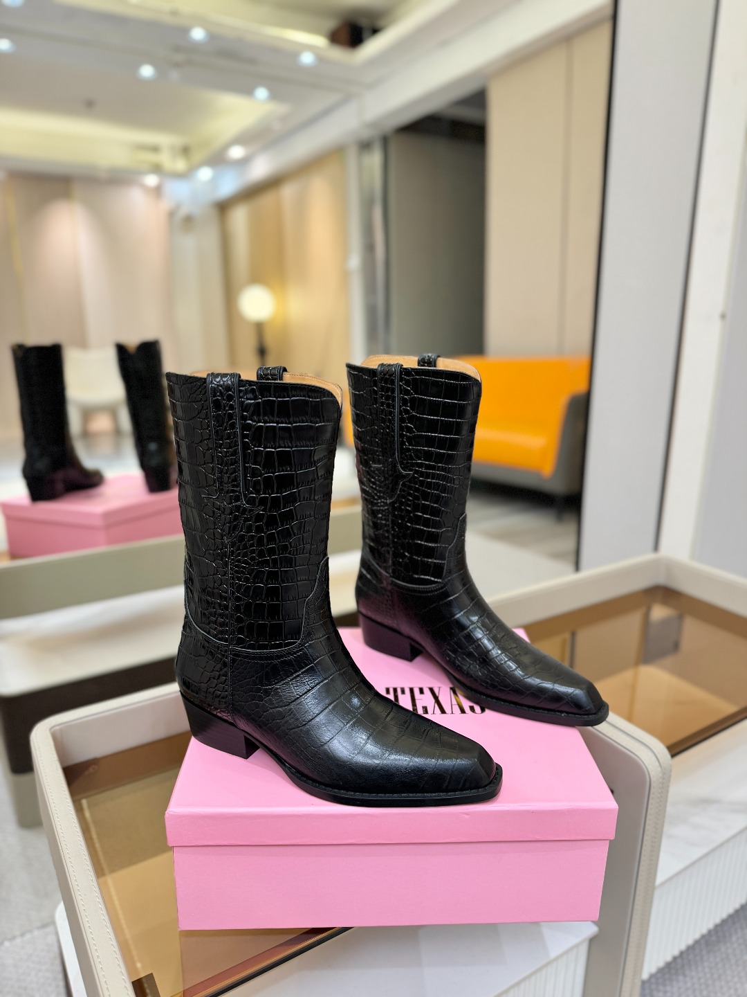 𝙋𝙖𝙧𝙞𝙨 𝙏𝙚𝙭𝙖𝙨 德州巴黎 Paris Texas 西部短战靴 ♡优雅风格，创造不一样的感觉！♡ 