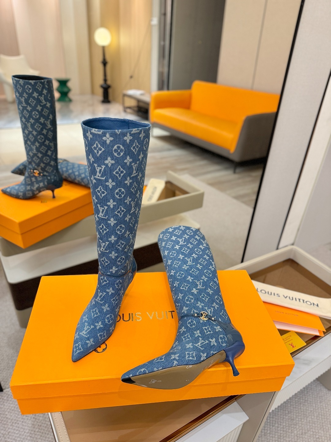 【代购级】、Louis Vuitton 2025官秋冬长靴系列!完美楦型、尖头新品🆕、官网同步更新Lv五