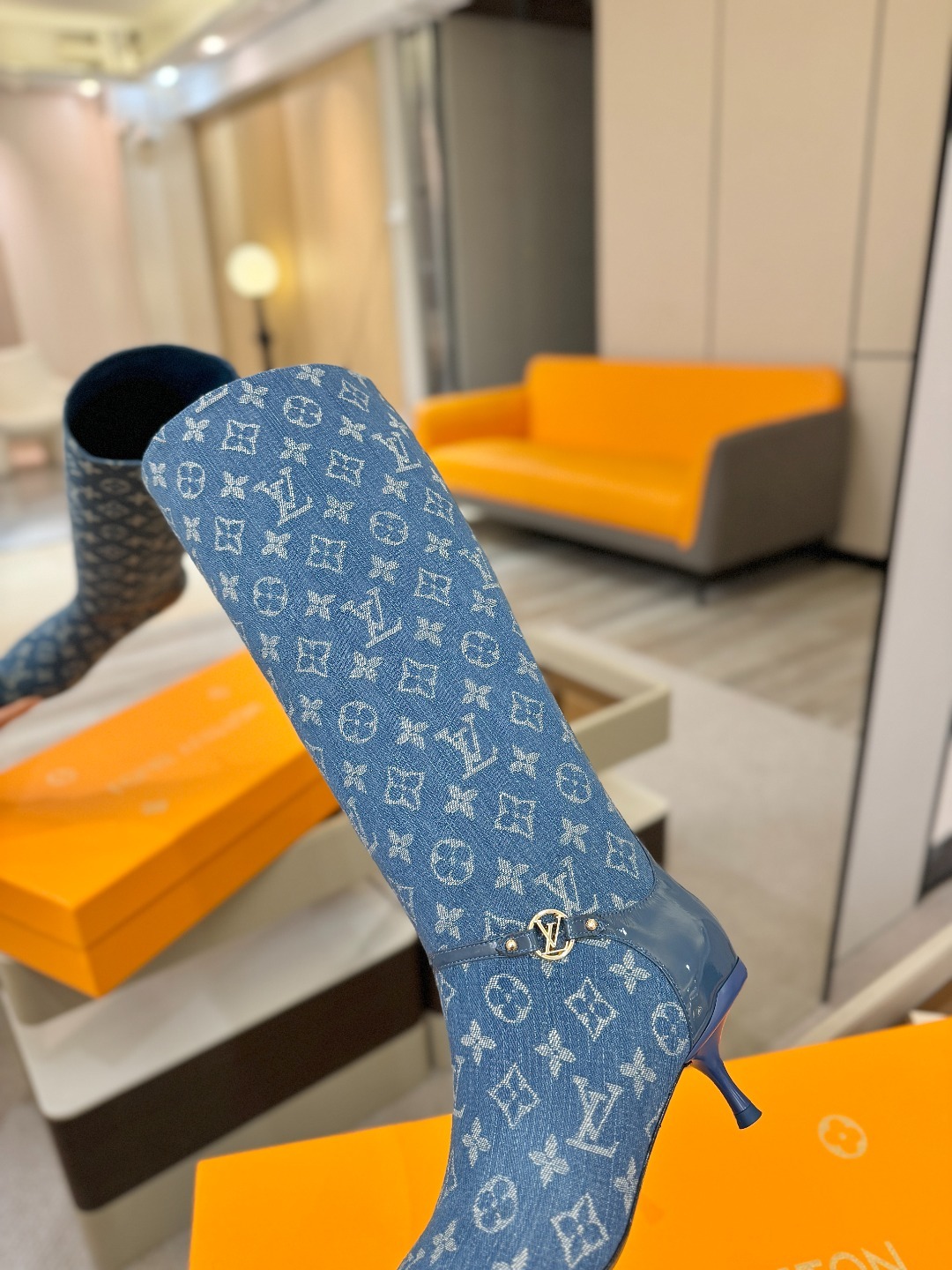 【代购级】、Louis Vuitton 2025官秋冬长靴系列!完美楦型、尖头新品🆕、官网同步更新Lv五
