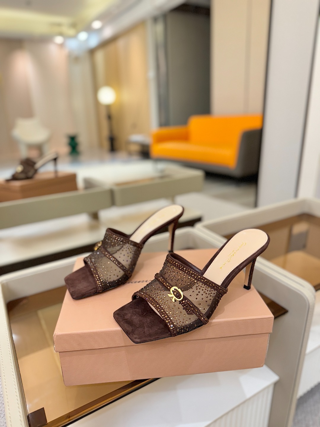 Gianvito rossi 👠拖鞋顶级版本!代购品质!👡施华洛奇水钻方头高跟拖鞋,宛如从童话中走来的仙