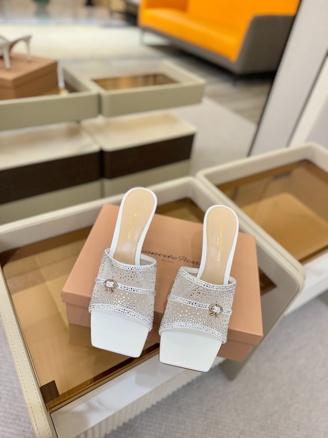 Gianvito rossi 👠拖鞋顶级版本!代购品质!👡施华洛奇水钻方头高跟拖鞋,宛如从童话中走来的仙