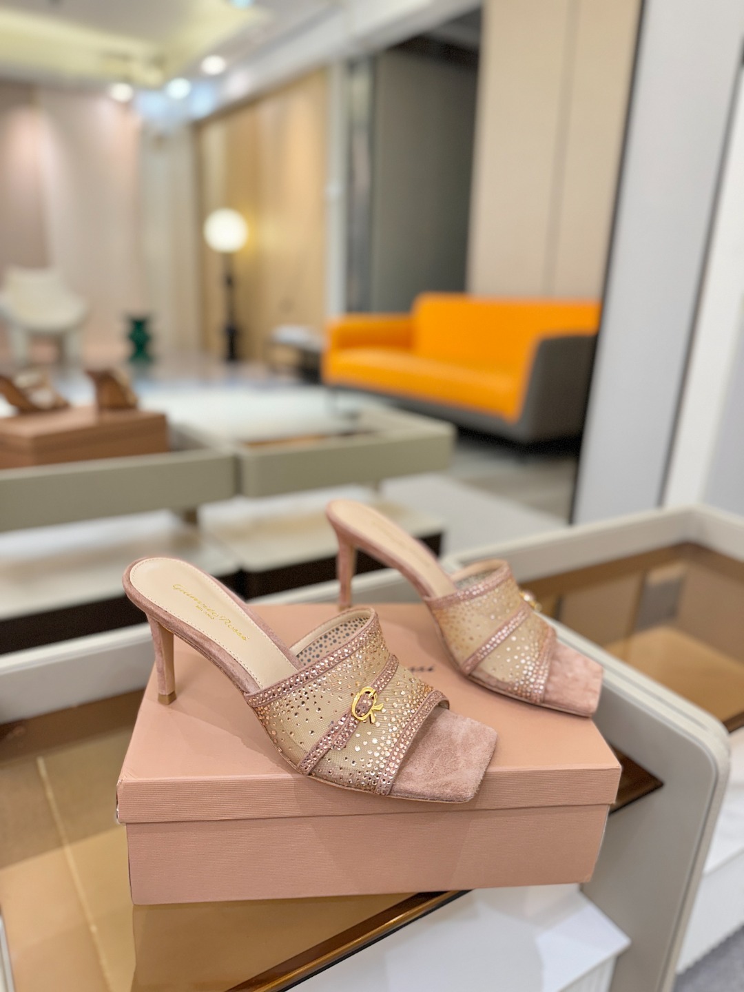 Gianvito rossi 👠拖鞋顶级版本!代购品质!👡施华洛奇水钻方头高跟拖鞋,宛如从童话中走来的仙