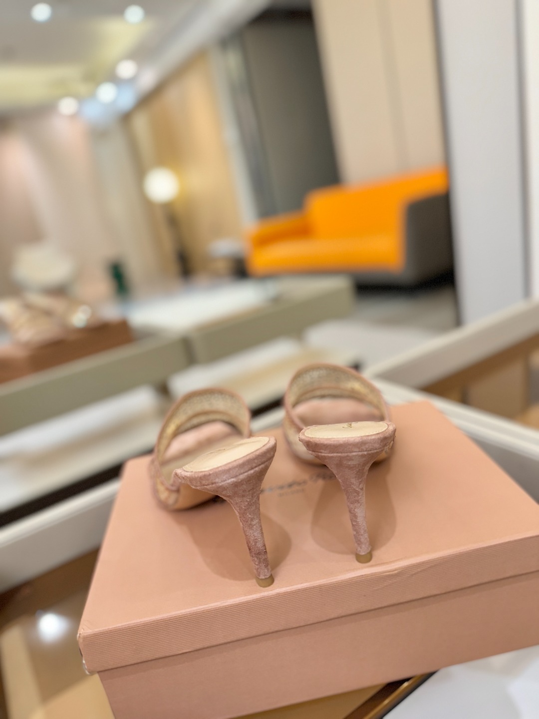 Gianvito rossi 👠拖鞋顶级版本!代购品质!👡施华洛奇水钻方头高跟拖鞋,宛如从童话中走来的仙