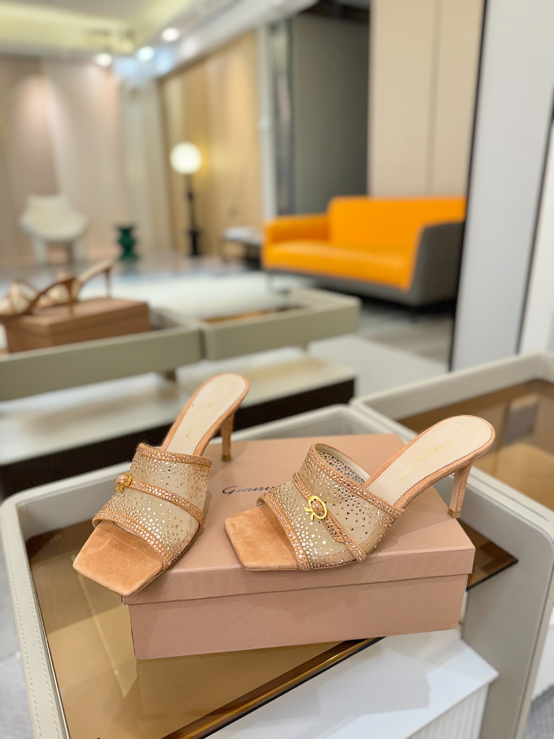Gianvito rossi 👠拖鞋顶级版本!代购品质!👡施华洛奇水钻方头高跟拖鞋,宛如从童话中走来的仙