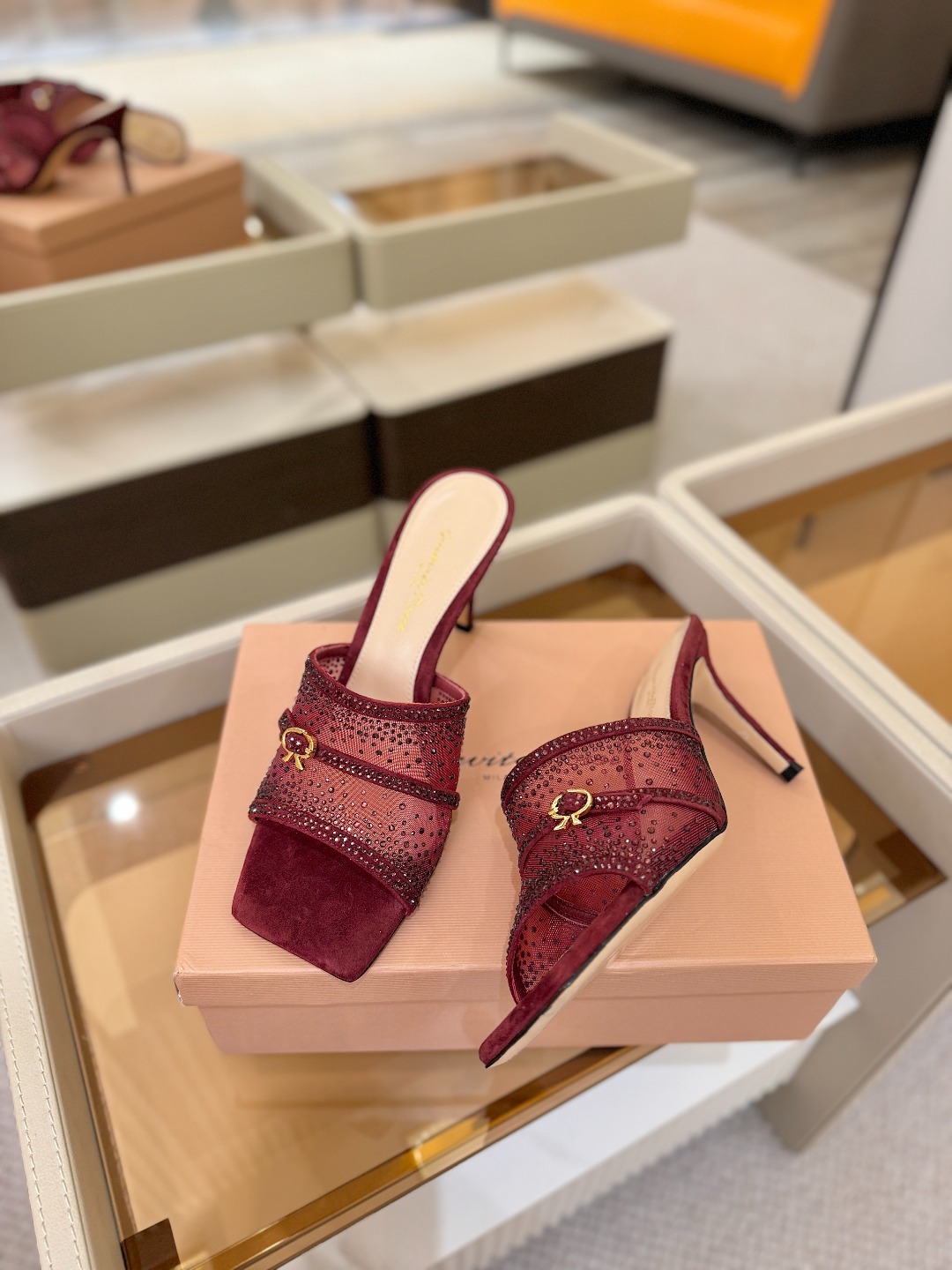 Gianvito rossi 👠拖鞋顶级版本!代购品质!👡施华洛奇水钻方头高跟拖鞋,宛如从童话中走来的仙