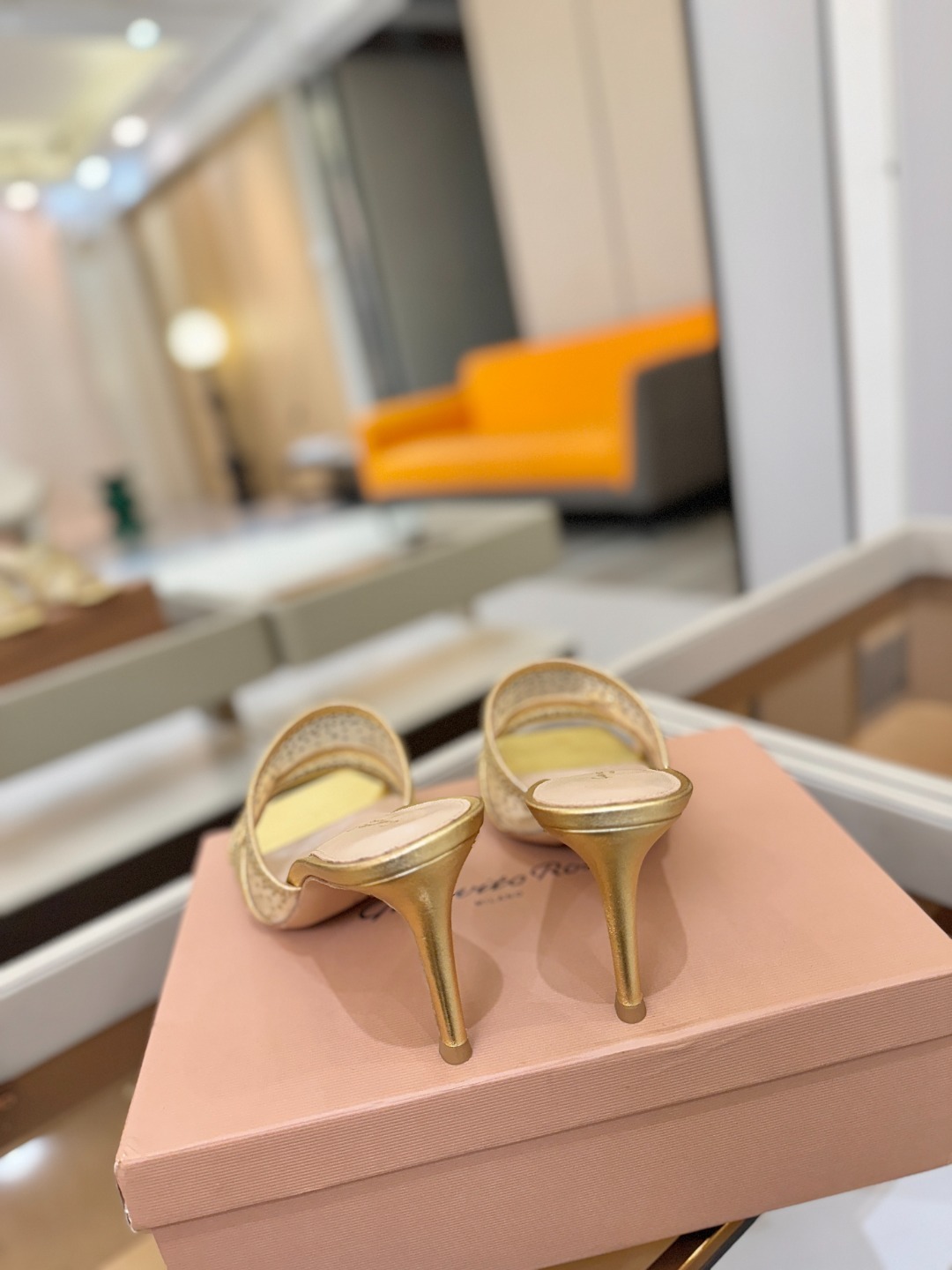 Gianvito rossi 👠拖鞋顶级版本!代购品质!👡施华洛奇水钻方头高跟拖鞋,宛如从童话中走来的仙