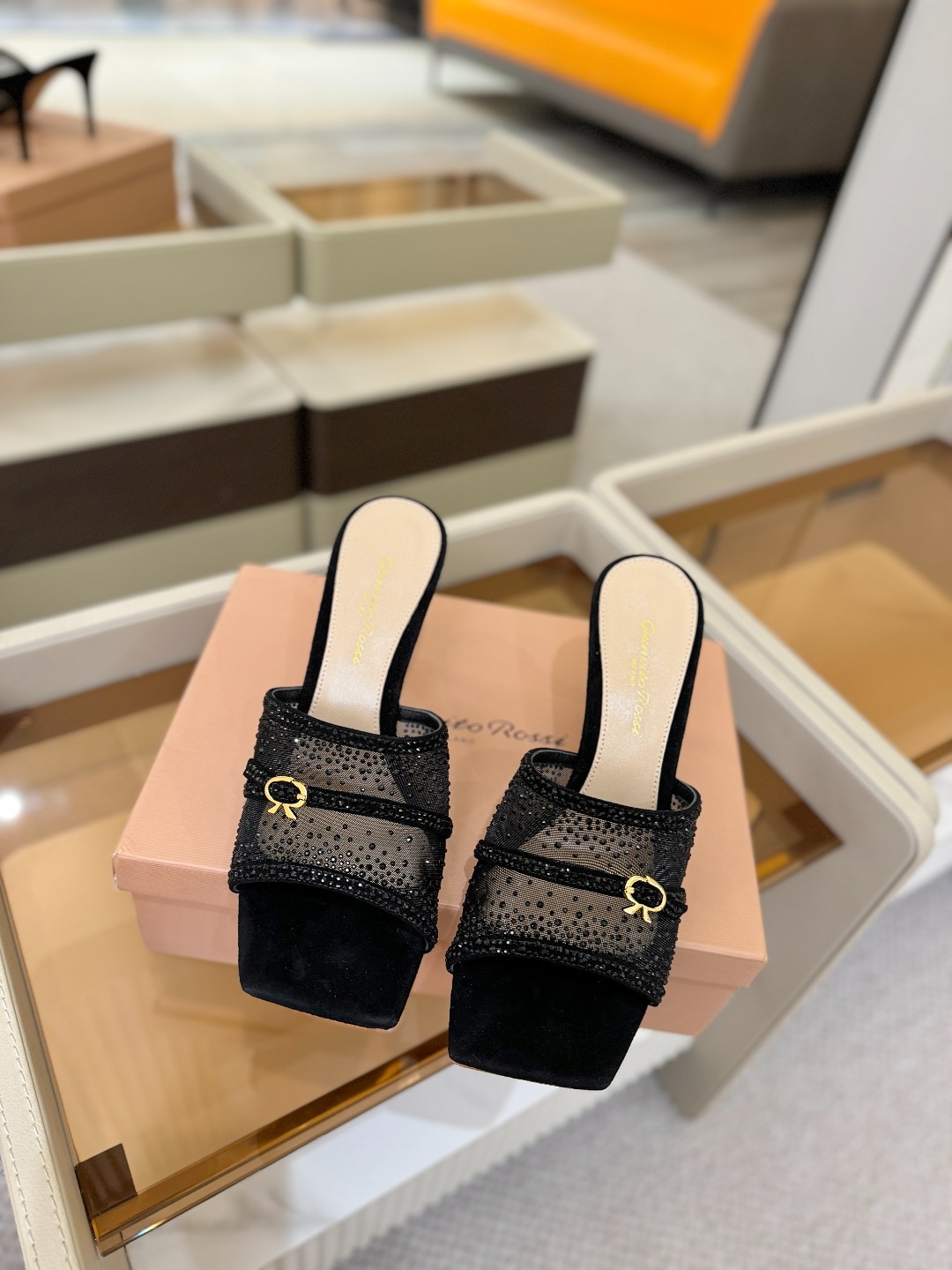 Gianvito rossi 👠拖鞋顶级版本!代购品质!👡施华洛奇水钻方头高跟拖鞋,宛如从童话中走来的仙