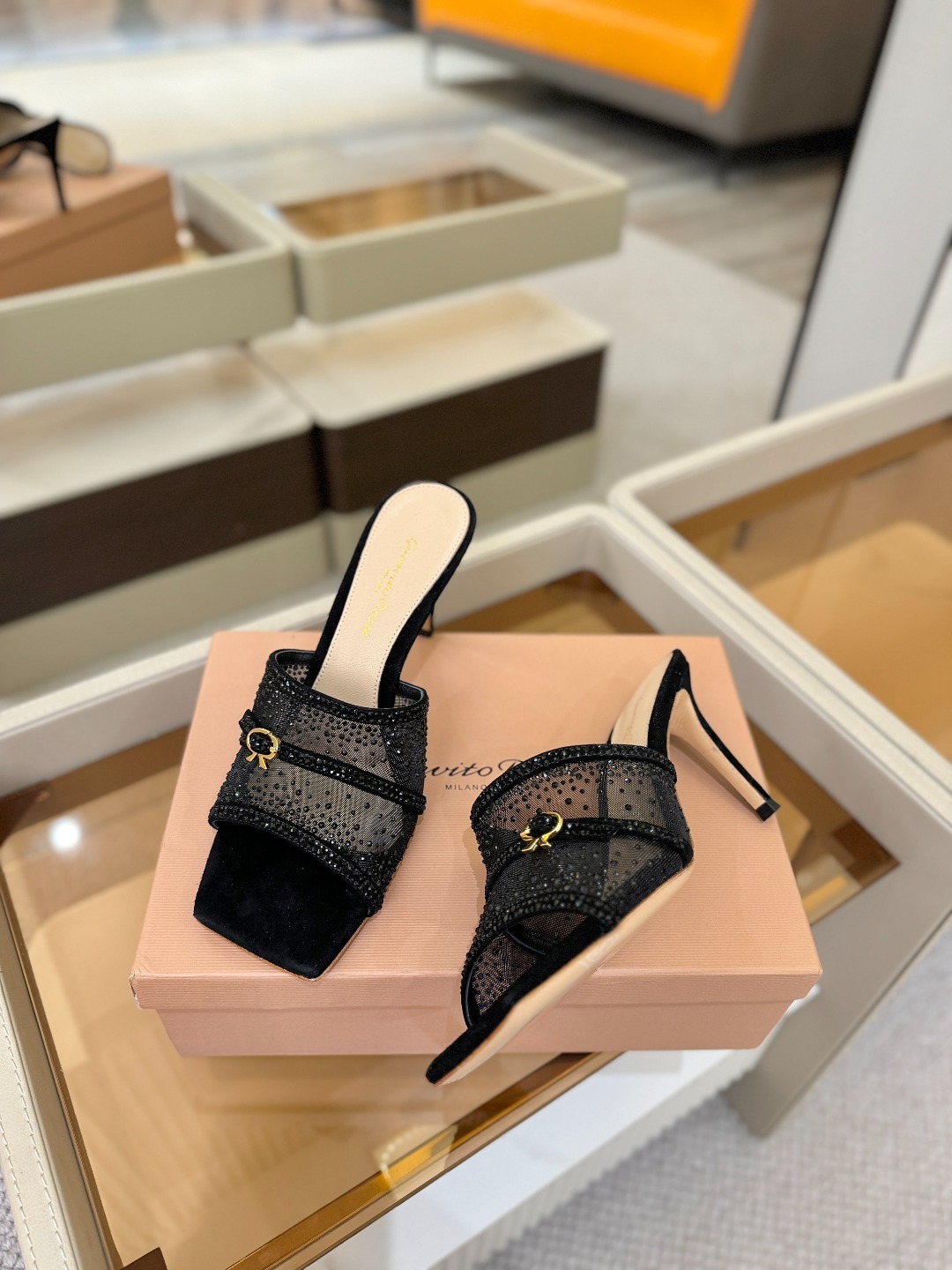 Gianvito rossi 👠拖鞋顶级版本!代购品质!👡施华洛奇水钻方头高跟拖鞋,宛如从童话中走来的仙
