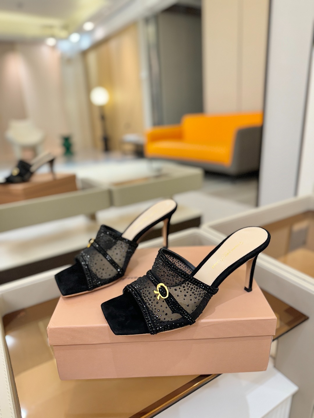 Gianvito rossi 👠拖鞋顶级版本!代购品质!👡施华洛奇水钻方头高跟拖鞋,宛如从童话中走来的仙
