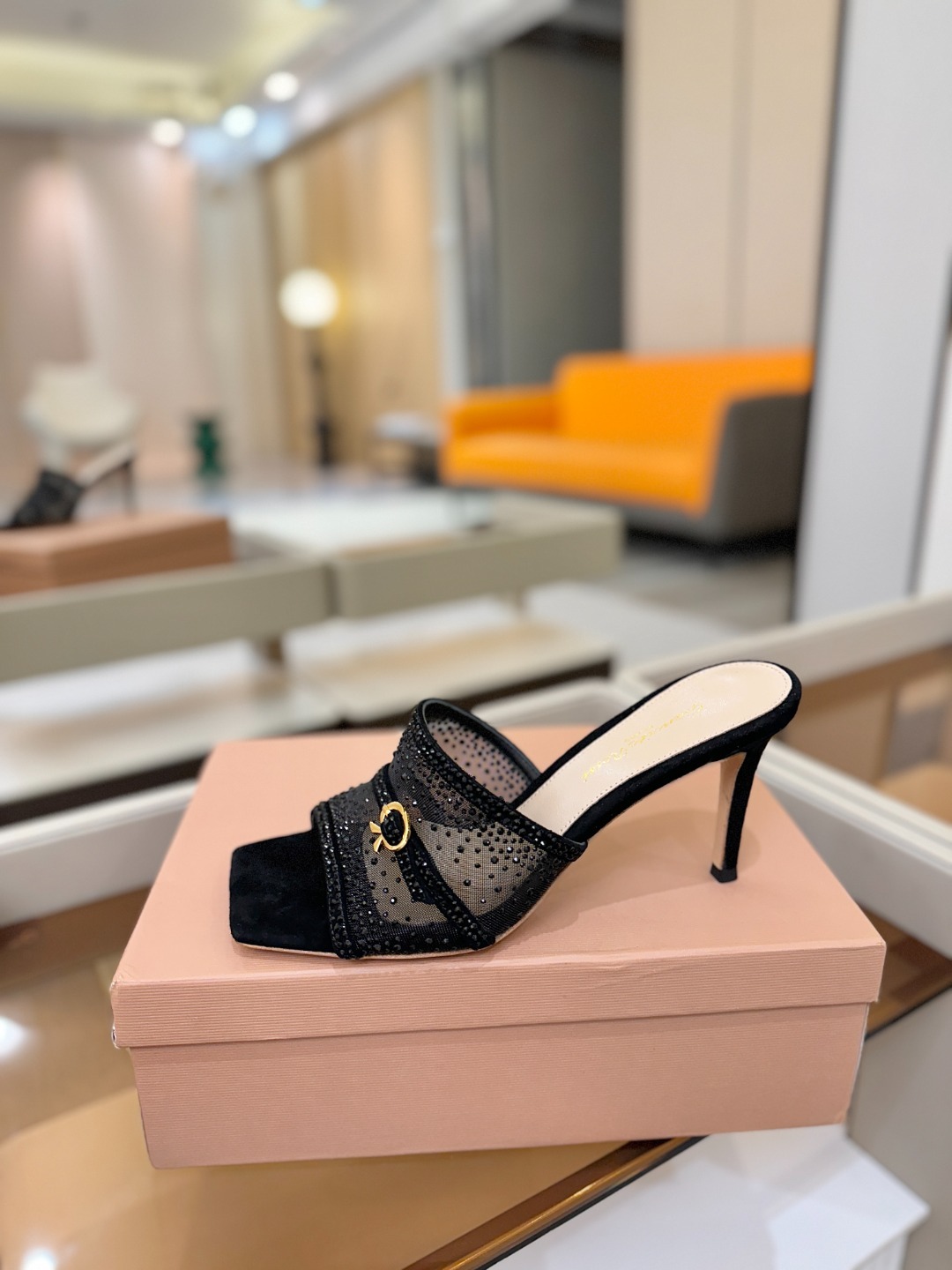 Gianvito rossi 👠拖鞋顶级版本!代购品质!👡施华洛奇水钻方头高跟拖鞋,宛如从童话中走来的仙