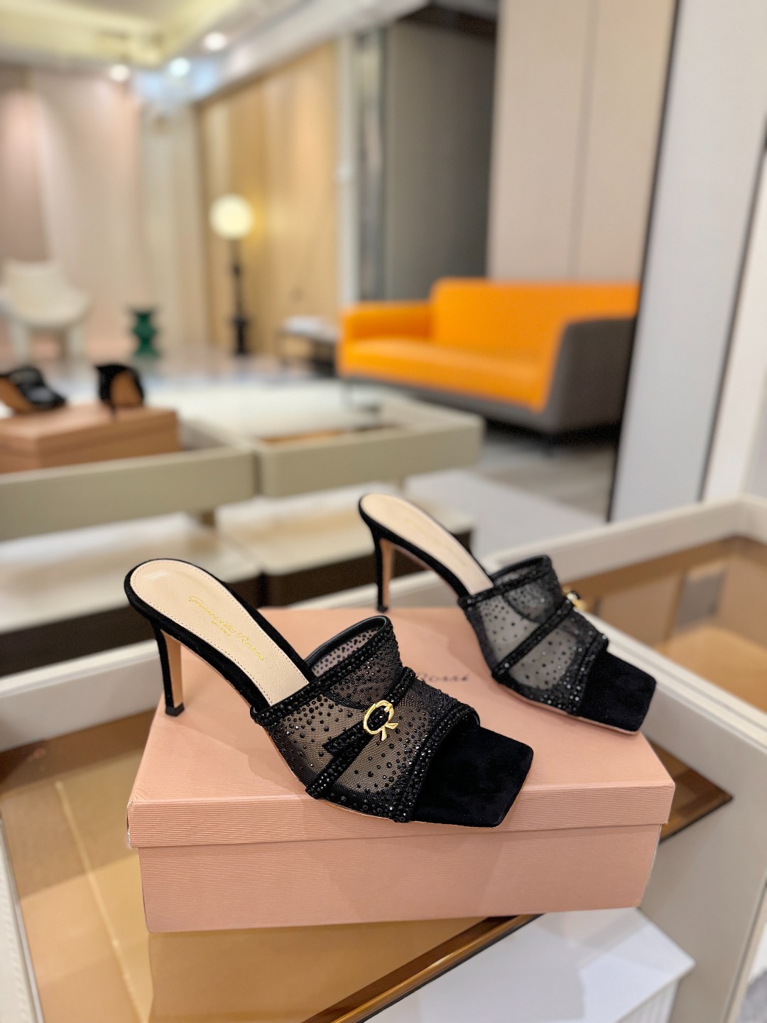 Gianvito rossi 👠拖鞋顶级版本!代购品质!👡施华洛奇水钻方头高跟拖鞋,宛如从童话中走来的仙