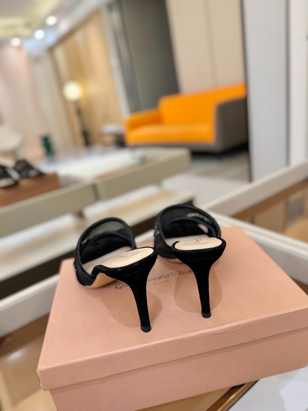 Gianvito rossi 👠拖鞋顶级版本!代购品质!👡施华洛奇水钻方头高跟拖鞋,宛如从童话中走来的仙