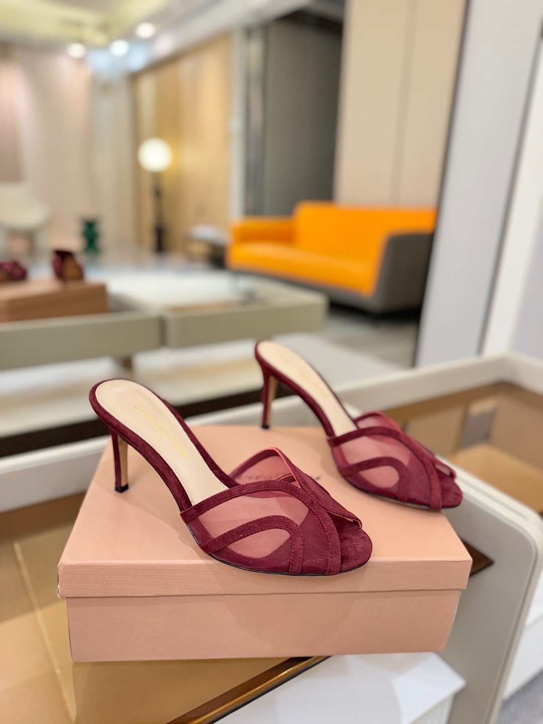Gianvito rossi 👠顶级版本!代购品质!👡施华洛奇水钻圆头高跟拖鞋,宛如从童话中走来的仙履😜