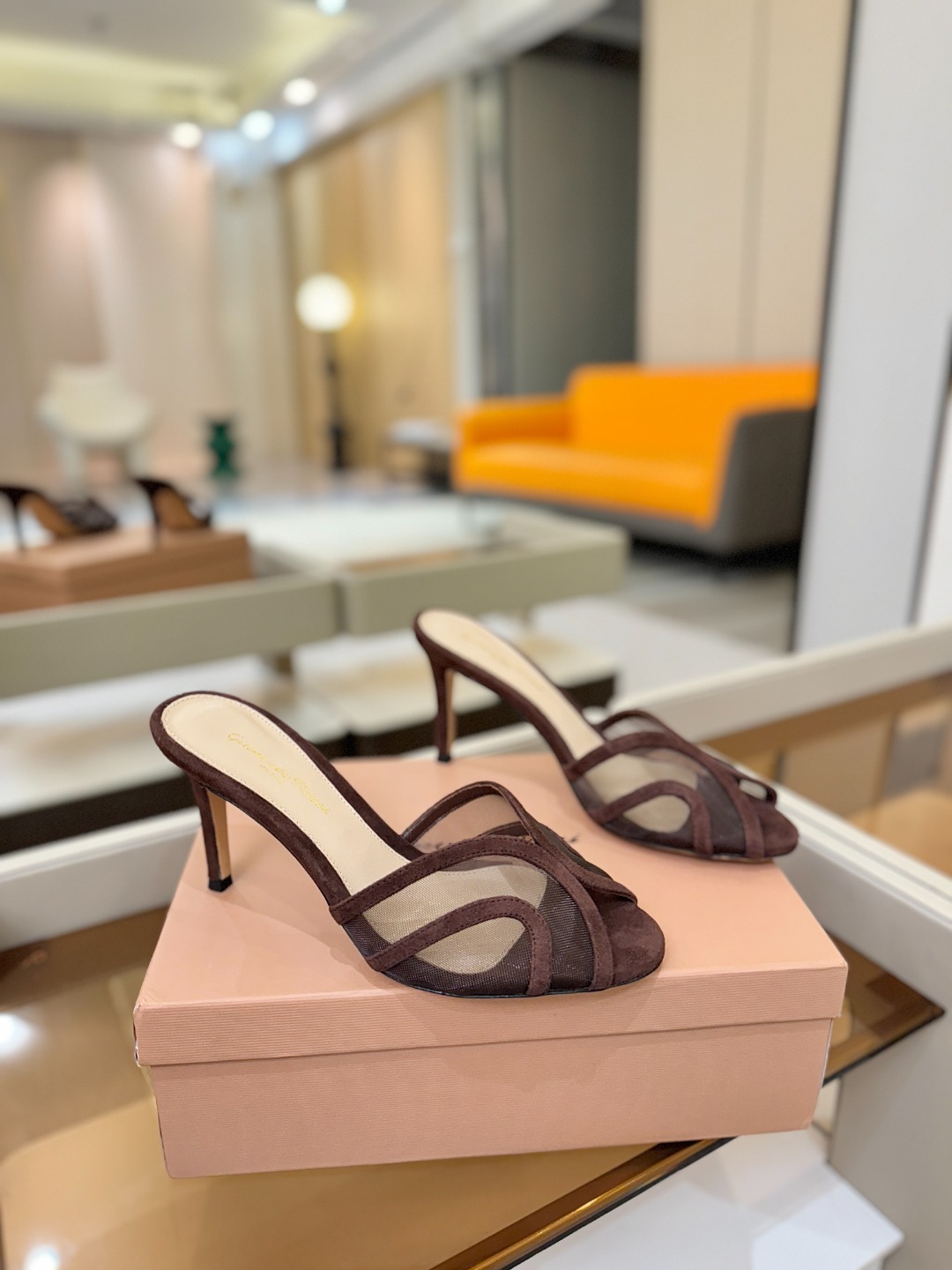 Gianvito rossi 👠顶级版本!代购品质!👡施华洛奇水钻圆头高跟拖鞋,宛如从童话中走来的仙履😜