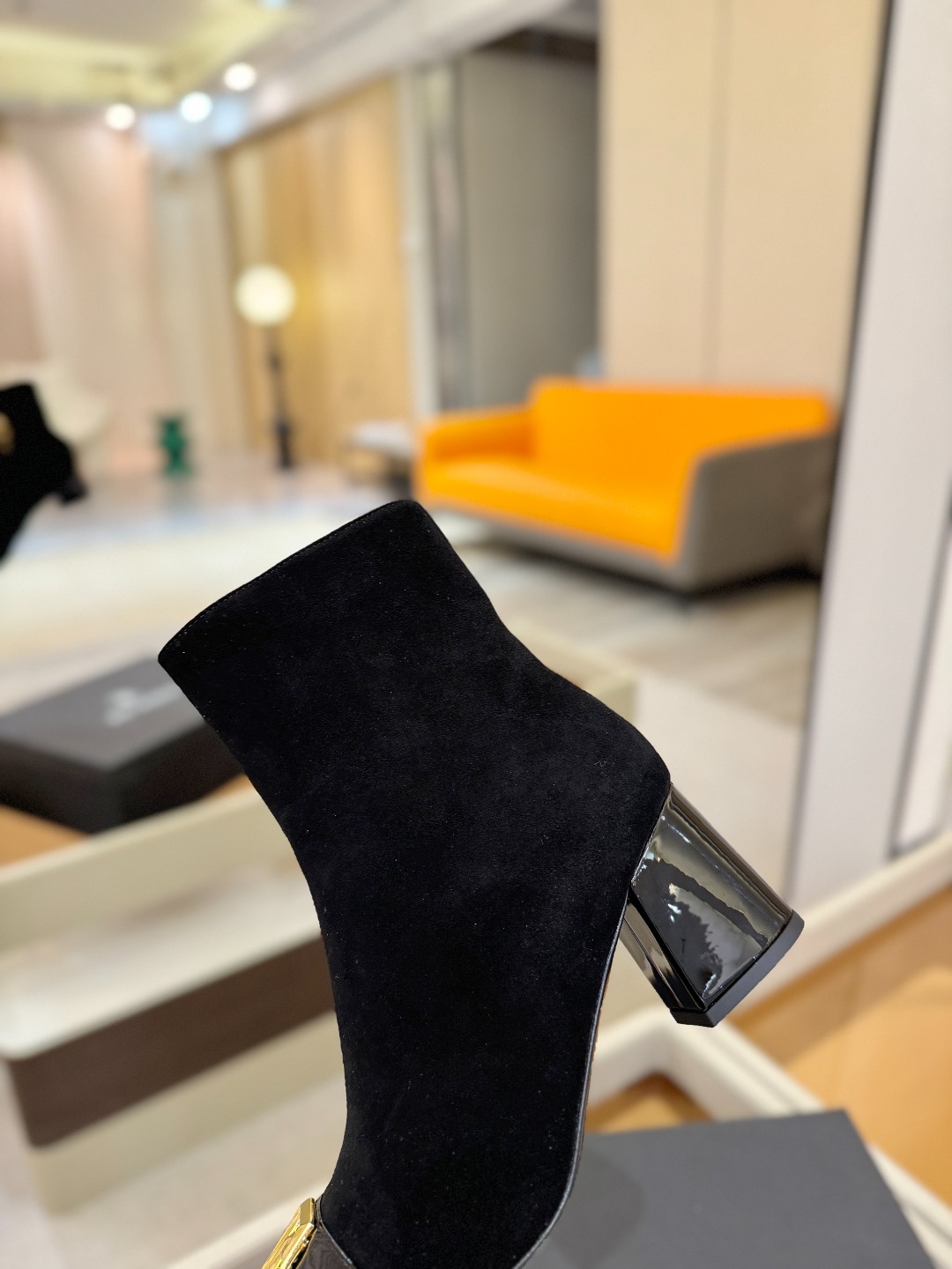 巴尔曼 走秀 时装高跟短靴ʚ😊ɞ 品牌巴尔曼𝘽𝙖𝙡𝙢𝙖𝙞𝙣由法国时装设计师𝙥𝙞𝙚𝙧𝙧𝙚 𝘽𝙖𝙡𝙢𝙖𝙞𝙣（