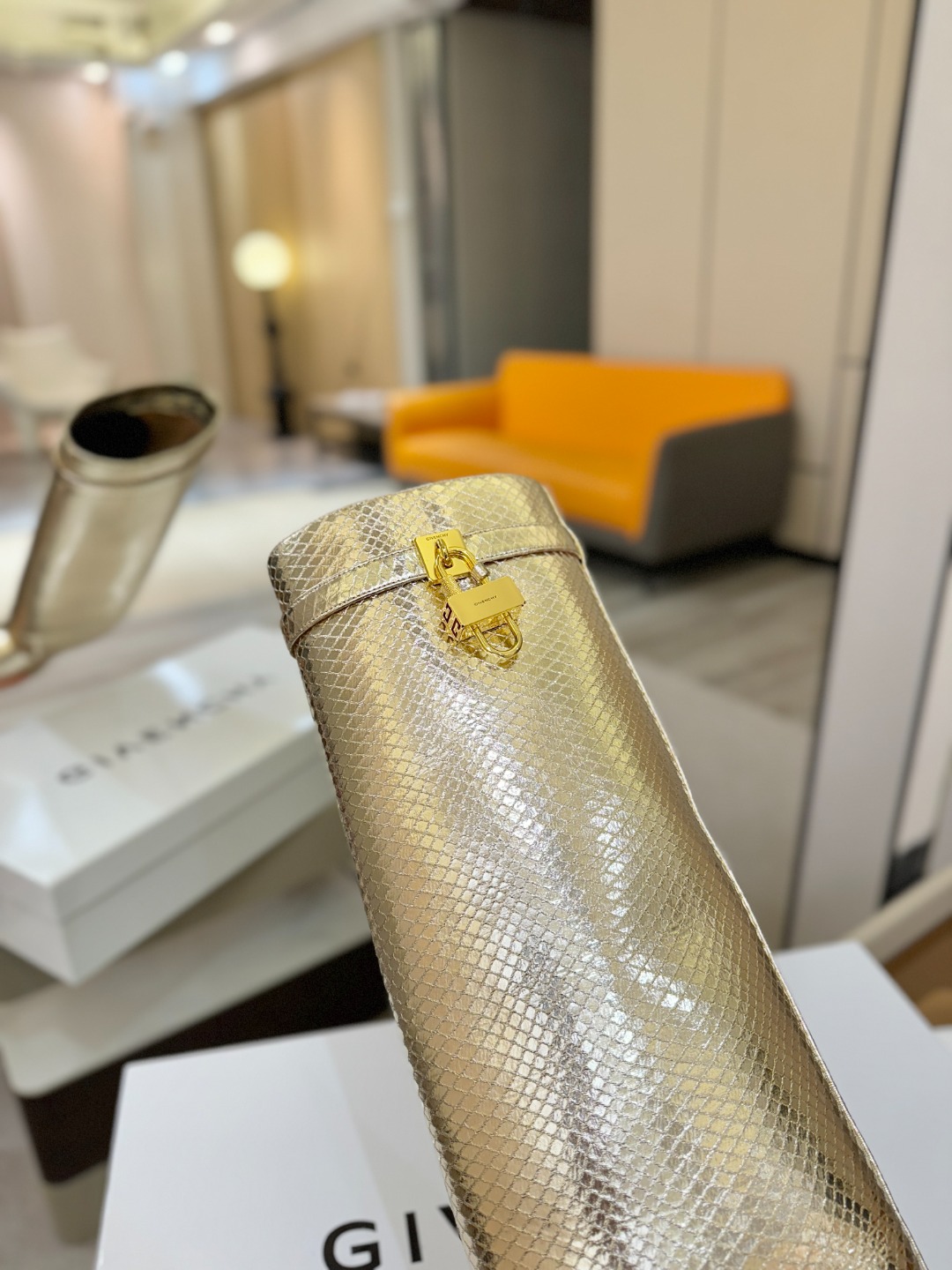 专柜正品级定制版本GIVENCHY纪梵希 Shark Lock 系列 挂锁 长靴 新款，市面最高版本👍👍
